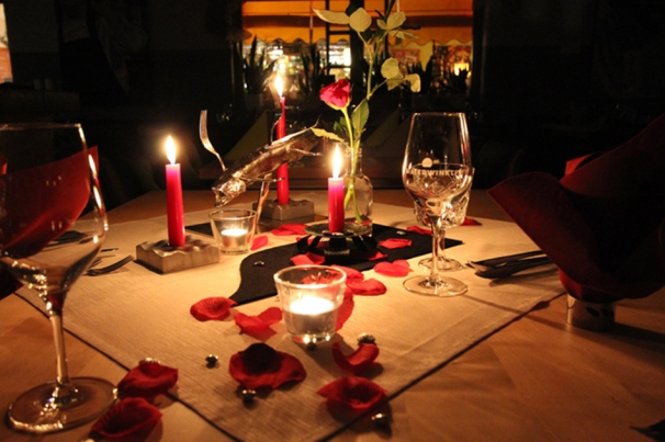 candlelight, candlightdinner, kerzenschein, romantisch dekoriert, restaurant malerwinkl, berraschungsmen